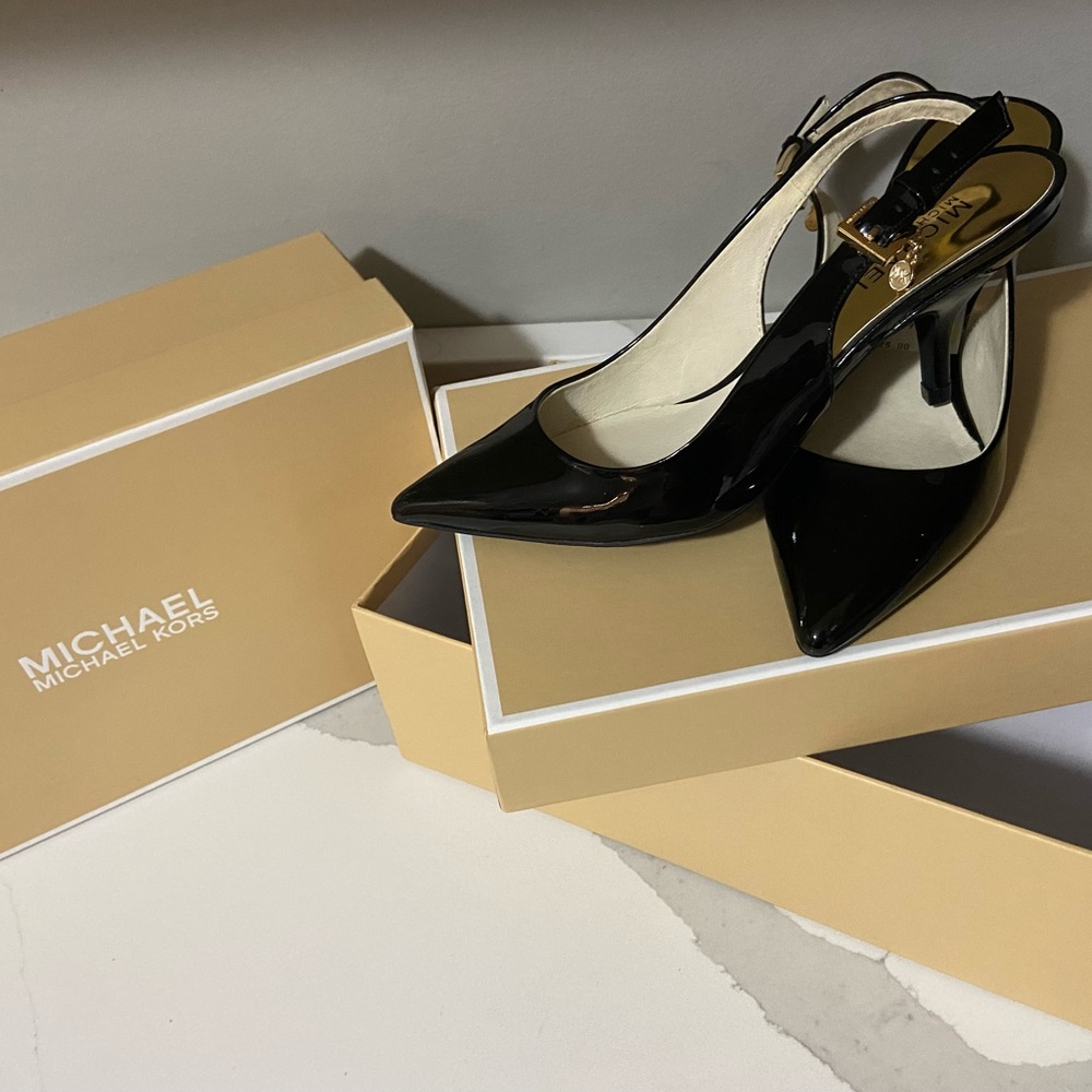 Michael Kors pumps